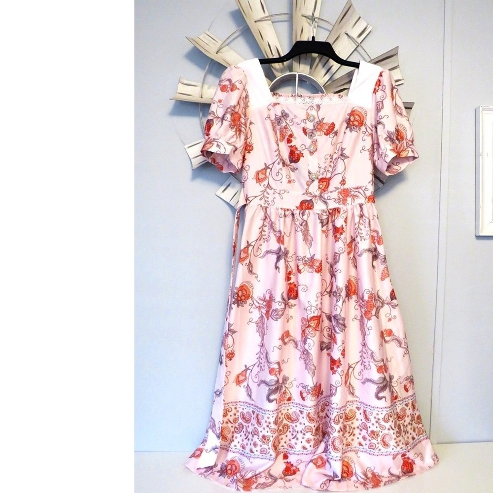 NWT Scarlet Darkness M Pink Floral Cottagecore Dress Puff Sleeve Smocked Back